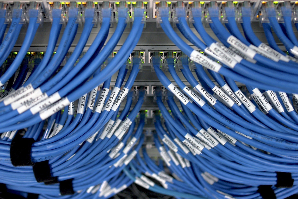 快连_快连下载_一键连接全球：快连 面向多系统用户的使用技巧 202605：跨平台无缝协同指南（封面配图）